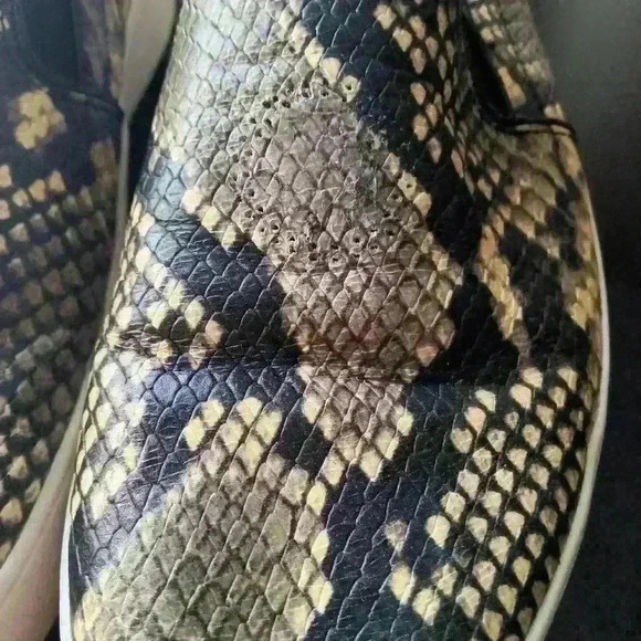 Michael Kors Slip on Sneakers snake print size 9 - Picture 6 of 16